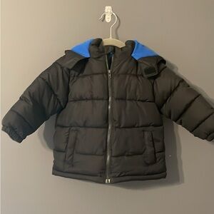Black puffer jacket with hood, 18m EUC